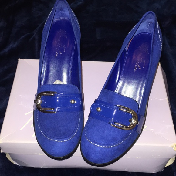 Shoes - Picture 1 of 4